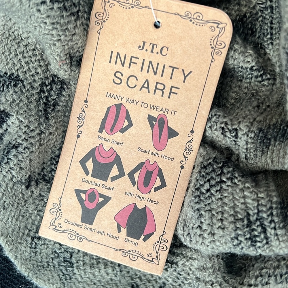 NWT JTC Animal print Infinity Scarf